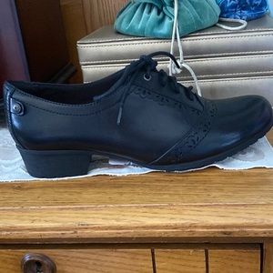 Ladies Rockport Cobb Hill Laceup Shoes Size 9